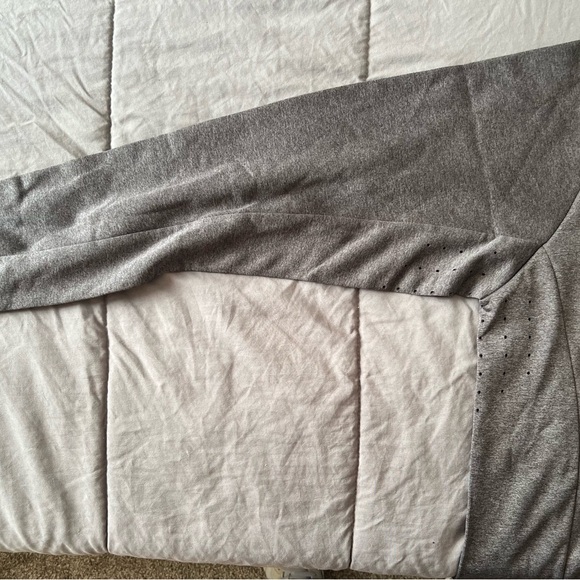 Salt Life Hoodie - Large - Picture 5 of 5